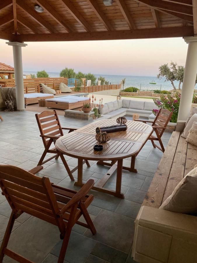 Villa Del Nonno ลาร์ดอส ภายนอก รูปภาพ