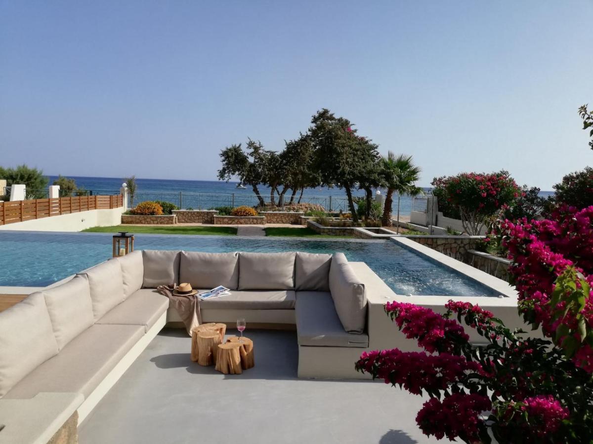 Villa Del Nonno ลาร์ดอส ภายนอก รูปภาพ