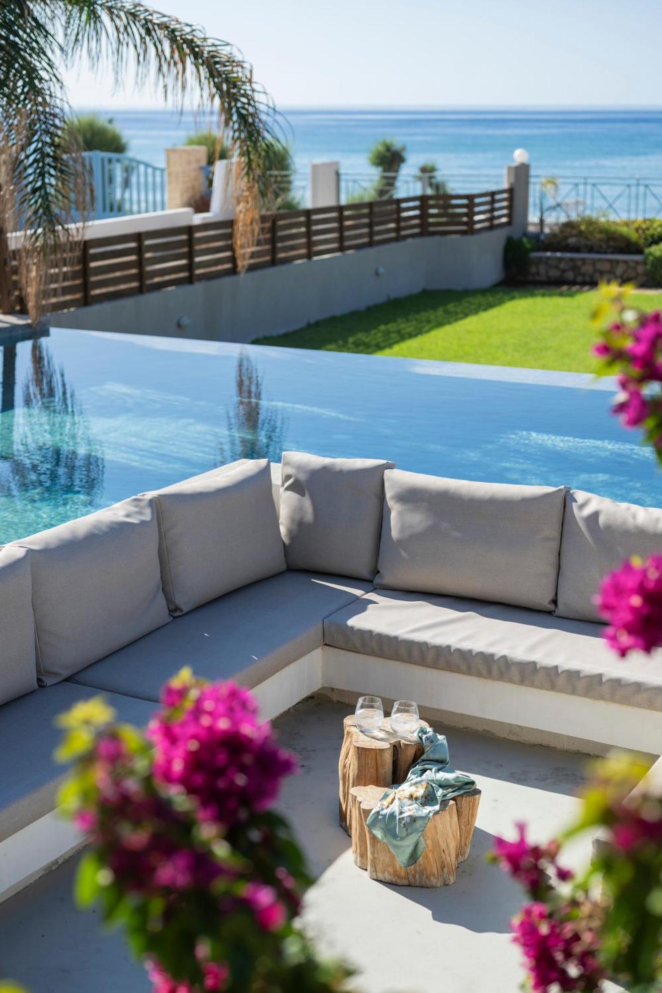 Villa Del Nonno ลาร์ดอส ภายนอก รูปภาพ